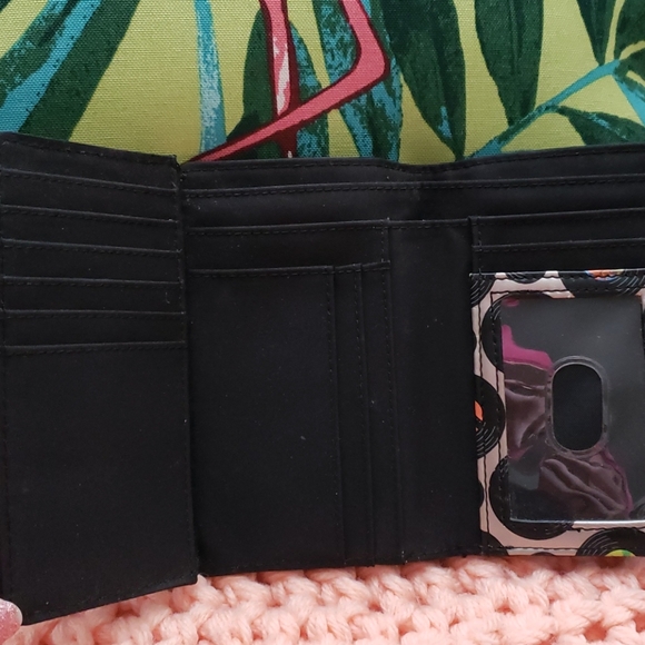 Relic wallet - Picture 4 of 4